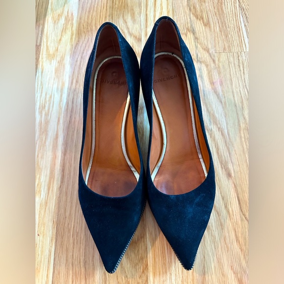Givenchy Black Suede Pumps - Picture 5 of 6